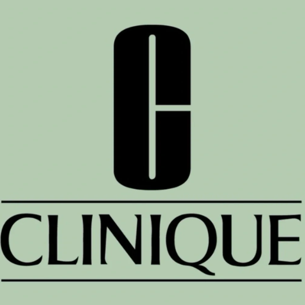 5 Clinique Eyeshadow Palette with Pink, Blue, and Brown Shades